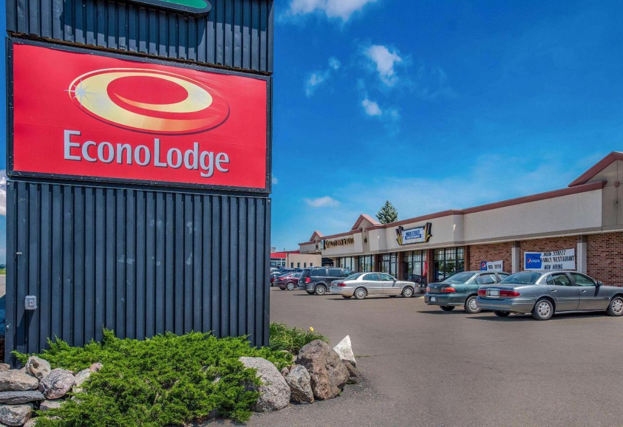 Econo Lodge Albert Lea Bagian luar foto